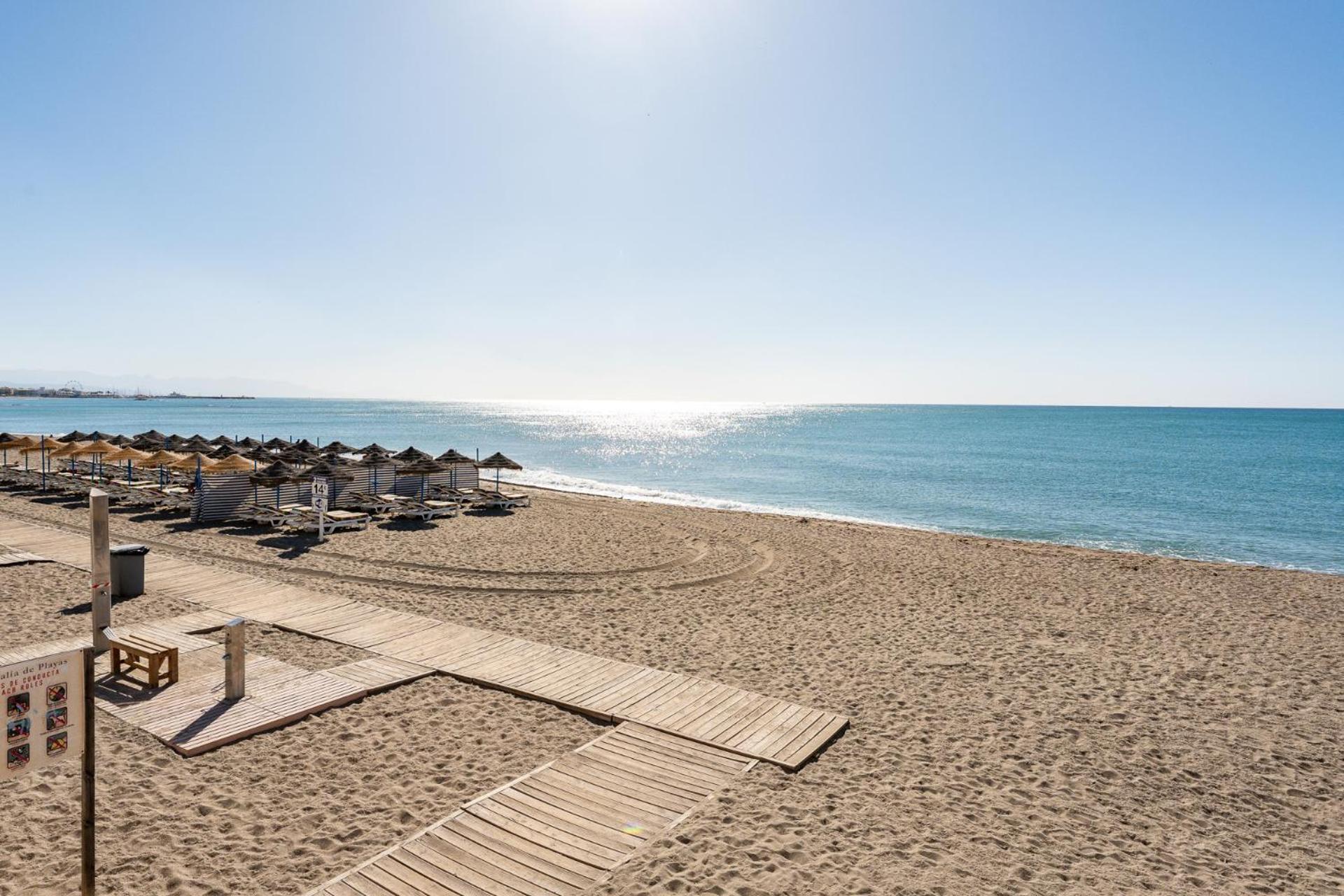 Malagasuite New Aloha Playa Benalmadena Exterior photo