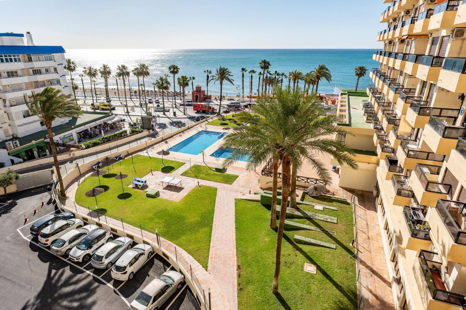 Malagasuite New Aloha Playa Benalmadena Exterior photo